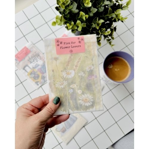 5 Postcard Set: Flower Lovers - Image 2