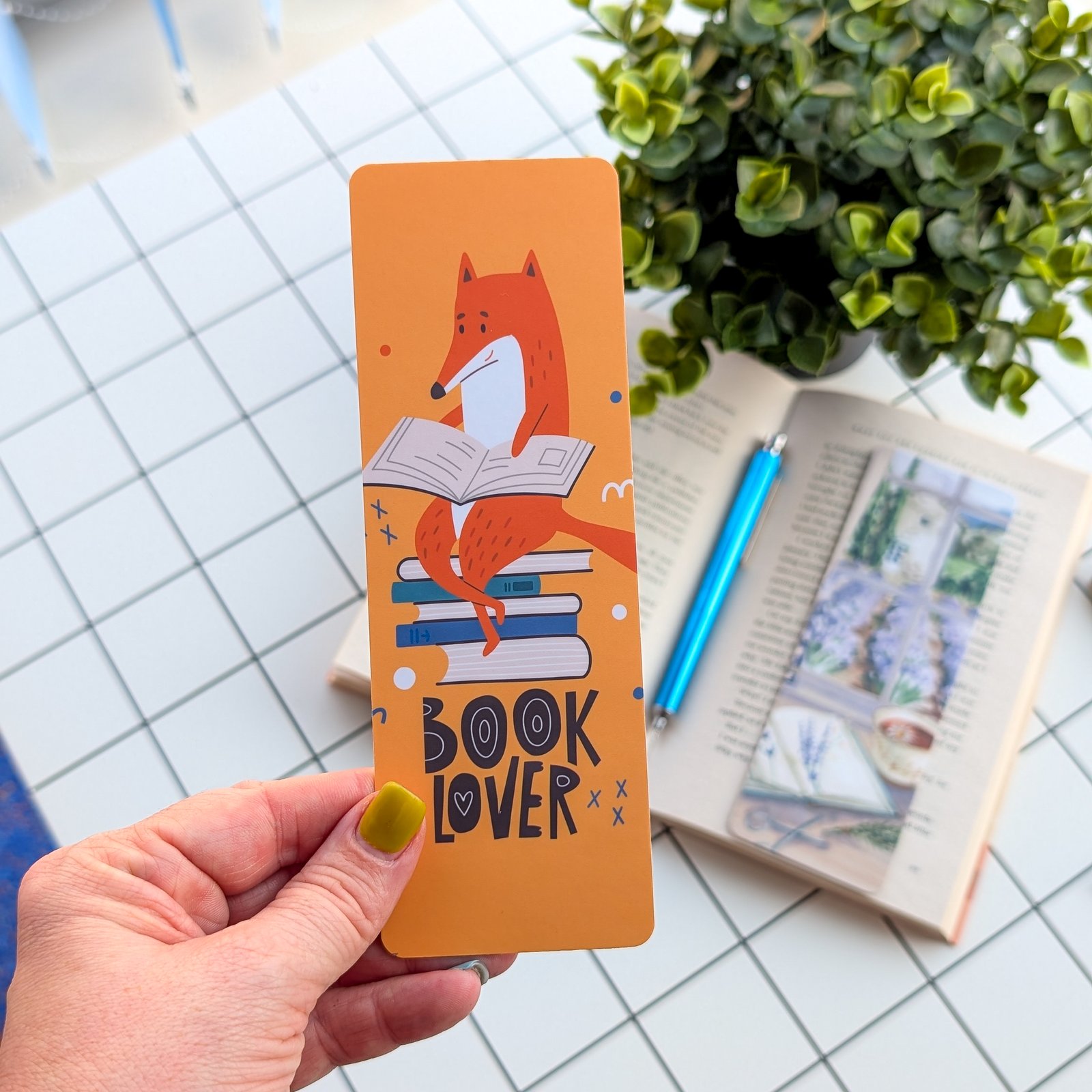Bookmark #118: Book Lover Fox - Image 2