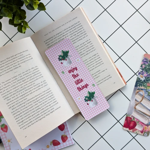 Bookmark #128: Enjoy the Little Things